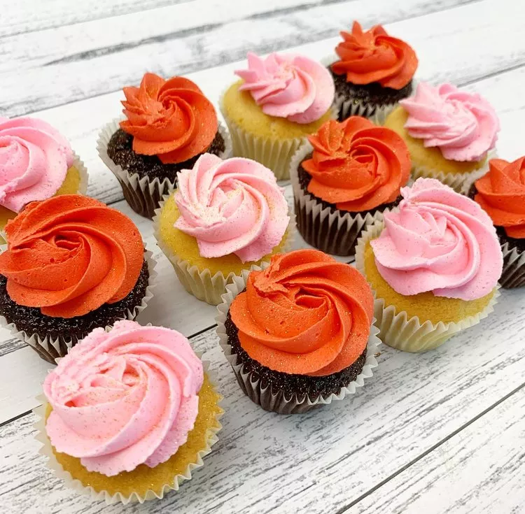 “Box of Roses” Cupcakes Box